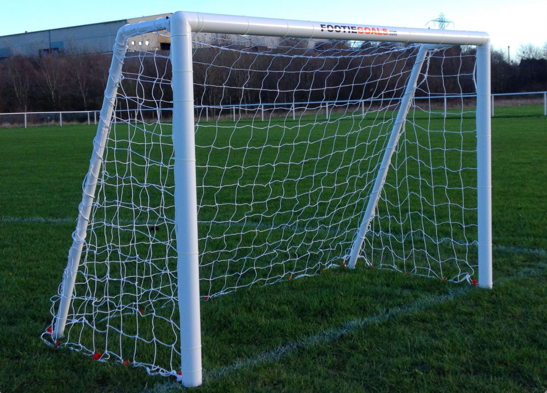Garden Goal Post 6x4, childrens upvc goalposts ideal for the garden Garden Goal Post 6x4, childrens upvc goalposts ideal for the garden