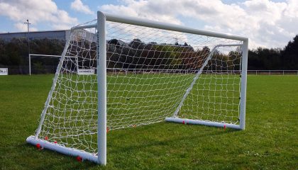 Folding Goal – 8’x4′ – Locking Aluminium